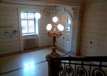 Raub Körperverletzung Anwalt Адвокат lawyer Odvjetnik Advokat avocat avukat 弁護士 փաստաբան адвокат δικηγόρος ügyvéd юрист právník ทนายความ abogado odvetnik avvocato محامي وکیل وکالت