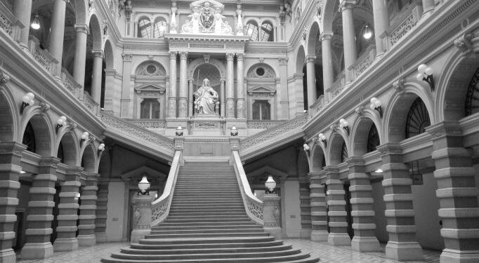 © Rechtsanwalt Mag. Andreas Strobl Strafverteidiger Vergewaltigung auf besonders erniedrigende Weise