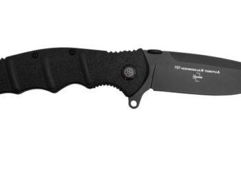 Symbolbild © Rechtsanwalt Mag. Andreas Strobl Notwehr Messer Angriff